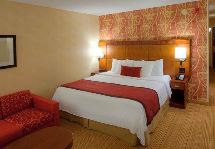 Courtyard By Marriott Hotel 3*