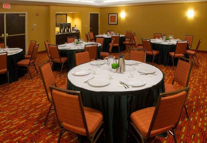 Courtyard By Marriott 3*